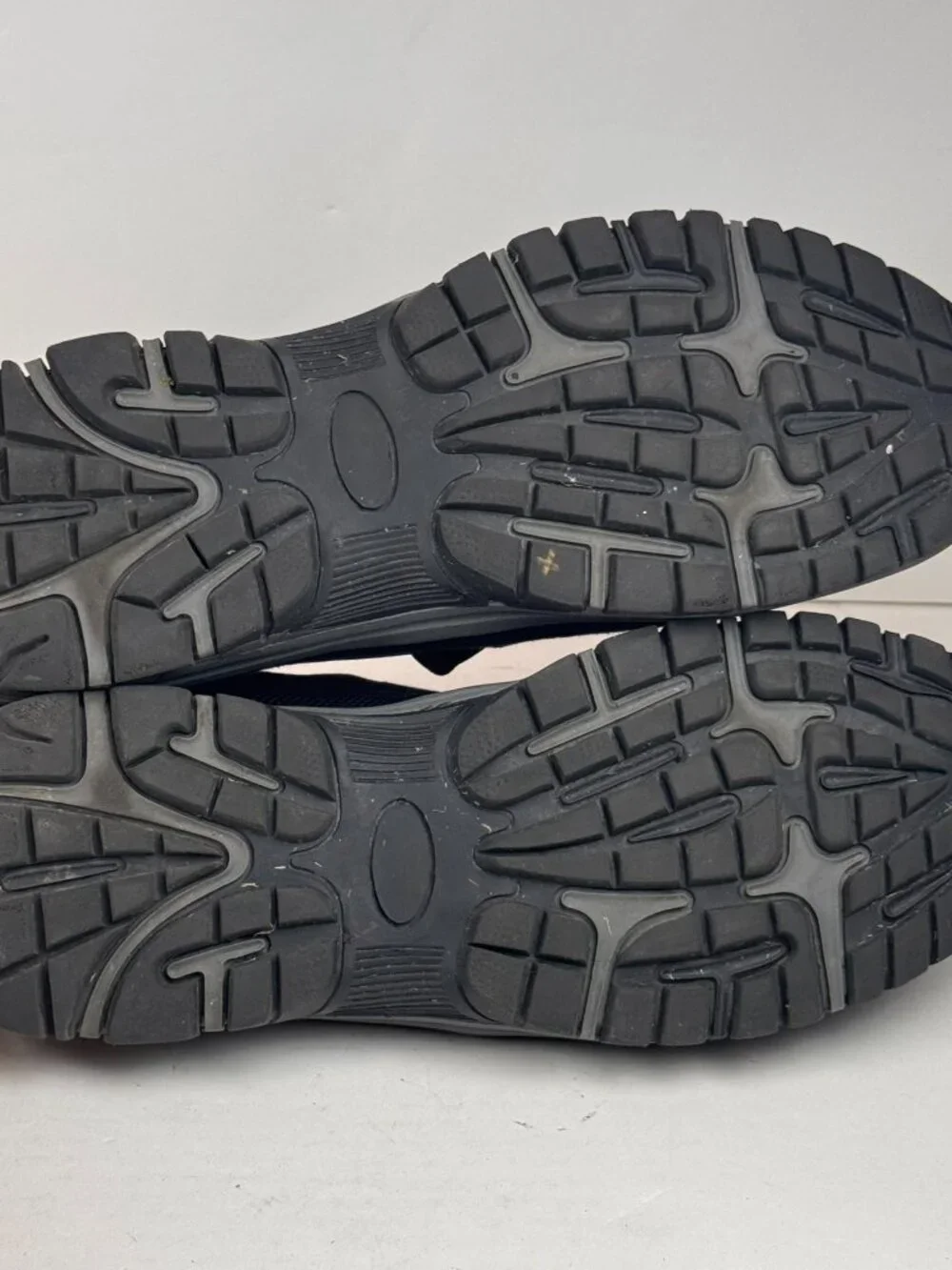 Unbranded Men Black Slip-On Outdoor Walking Shoes Casual Sneakers US Sz 12/EU 46 - Picture 2 of 7